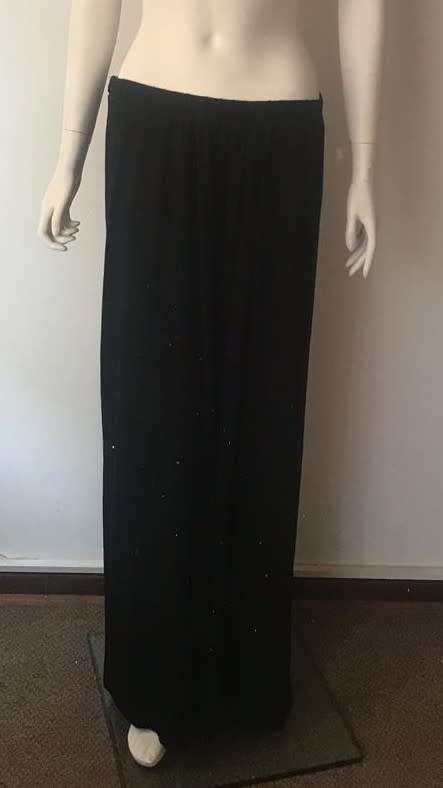 Long length thick black skirt SIZE 14