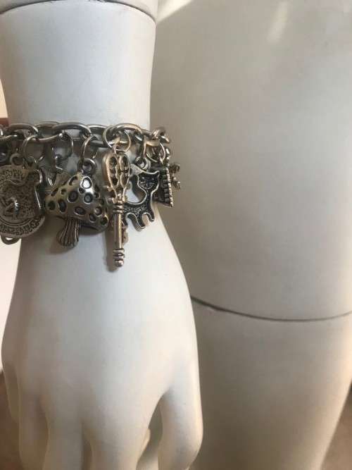 Charmed armband