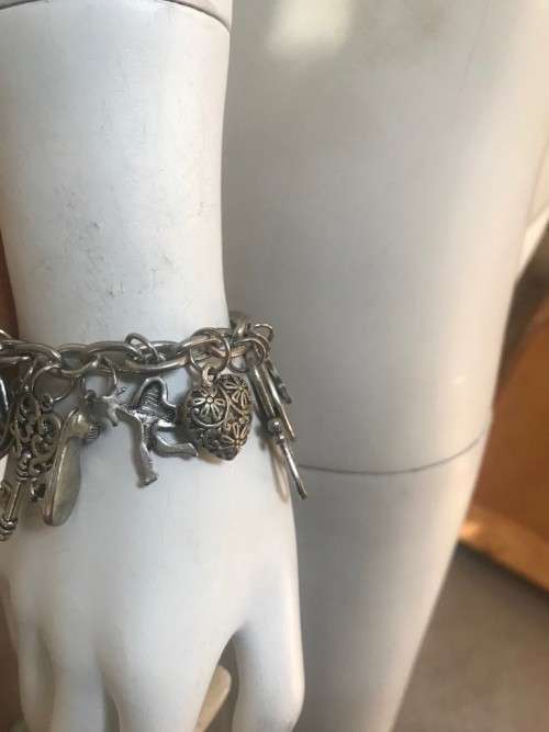 Charmed armband