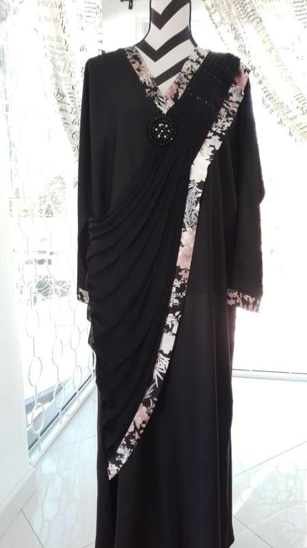 From Makkah Azizia - One of a Kind  Designer Abaya / Cloak X Large Size 56 / 58 Like Brand New