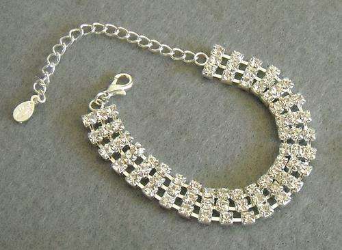 STUNNING DIAMANTE BRACELET