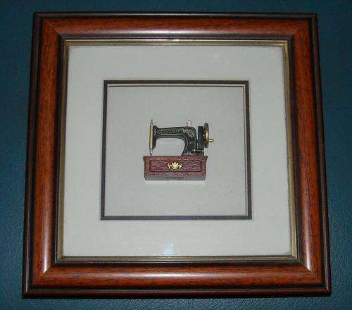 OLD SEWING MACHINE MODEL IN SHADOW BOX - a real collectible