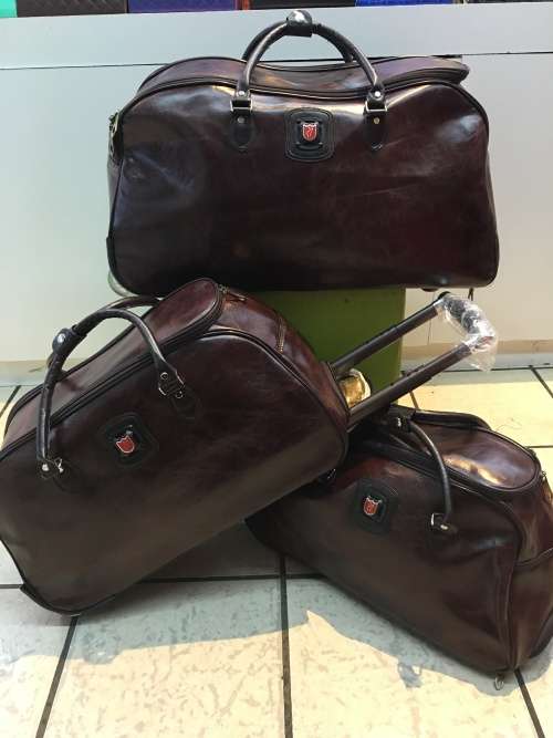 Set of 3 Suitcases Travel Trolley Luggage, Polyester Leather And 2 Wheels