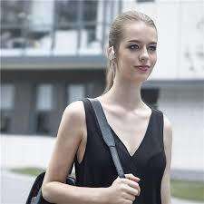 BLUETOOTH  STEREO HEADSET(WHITE AND BLACK COLOURS