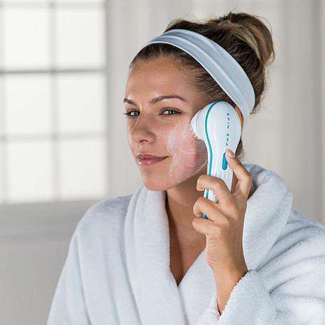 FACIAL BRUSH