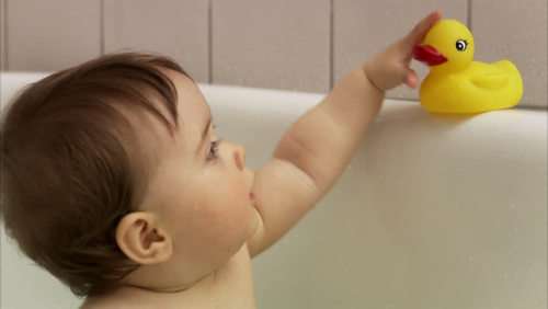 BABY BATH DUCK RUBBER TOY
