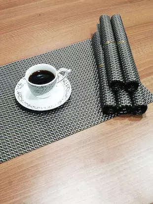 6 Place Mats