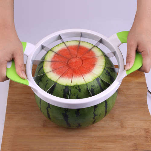 WATERMELON SLICER CUTS 12 UNIFORM SLICES