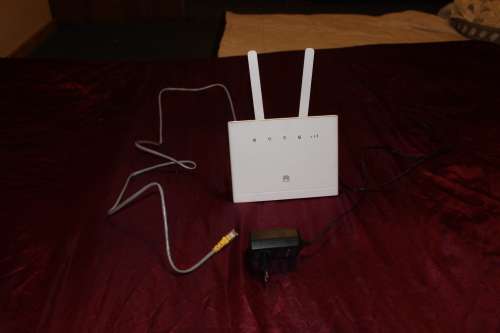 Huawei B315 LTE Router - Like New