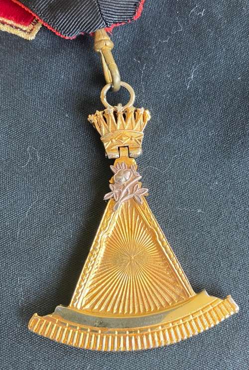 Masonic items and suitcase
