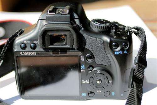 Canon 450d (Rebel xsi) 12 megapixel camera  excellent condition approximateley 2000 shutter releases