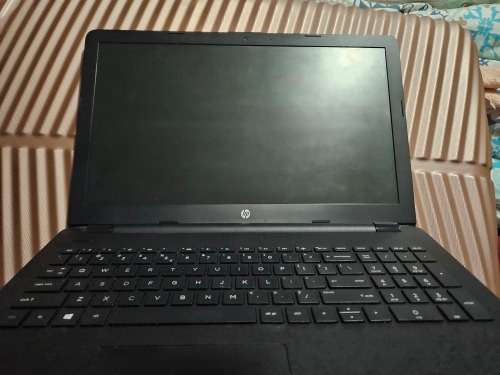 HP Notebook 15.6` 500GB SSD , 8 GB DDR