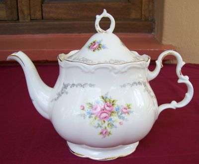 Royal Albert ~ Tranquillity ~ Tea Pot