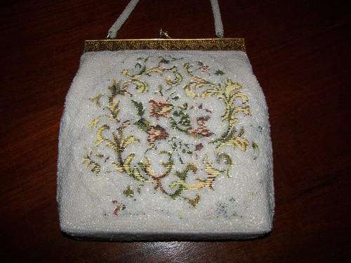 VINTAGE TAPESTRY AND BEADED (BOTH SIDES) HANDBAG MINT CONDITION VERY UNIQUE-BOTH SIDES BEADED
