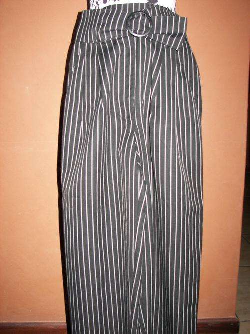 SALE!!VINTAGE BLACK & WHITE PINSTRIPE THICK COTTON HIGH WAIST PANTS/TROUSERS SIZE 32(MINT CONDITION)