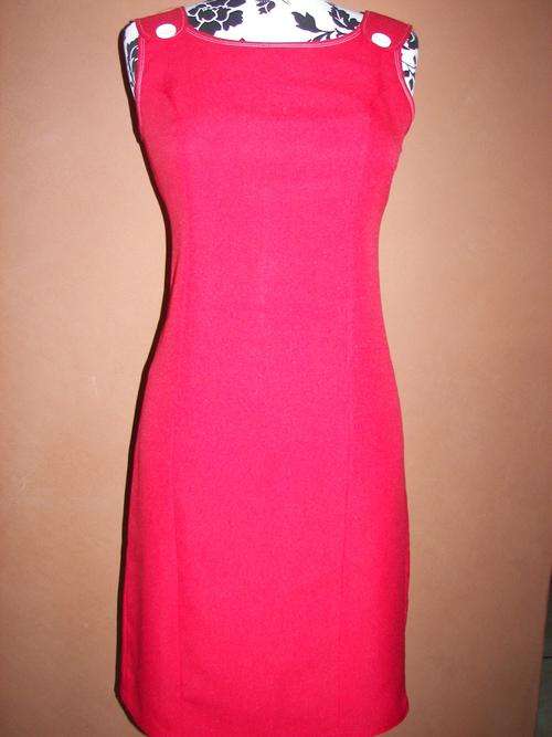 VINTAGE RED POLYESTER RAYON RED DRESS SIZE 32