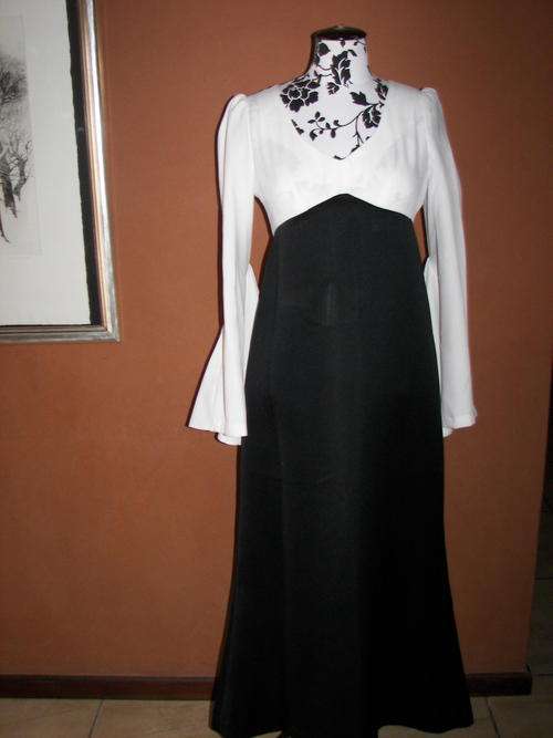 VINTAGE POLYESTER AND POLYSATIN LONG FORMAL DRESS WITH FLARED SLEEVES SIZE 36(MINT CONDITION)