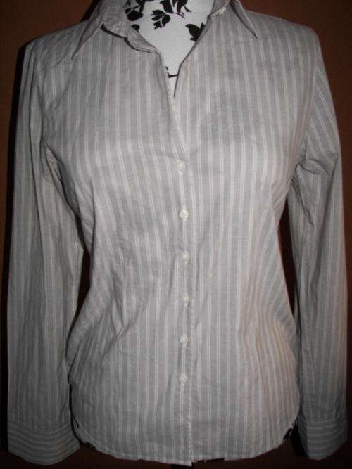 DESIGNER "POETRY "LABEL FINE QUALITY COTTON STRIPED SHIRT SIZE 34(MINT CONDITION)