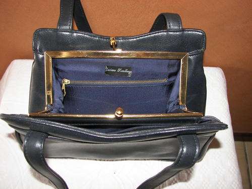 VINTAGE  LUCIANO NAVY ?LEATHER KELLY STYLE HANDBAG MADE IN ENGLAND(MINT CONDITION)
