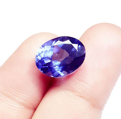 (7.82 ct) EXCELLENT PIECE, BLUE, OVAL, TANZANITE, NATURAL, HEATED, VVS, CERTIFIED