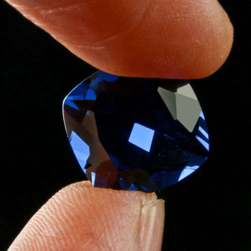 10.640 CT, STUNNING VVS, NATURAL TANZANITE, CUSHION CUT, PURPLE BLUE COLOR