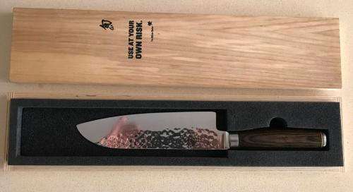 KAi Shun Premier Santoku