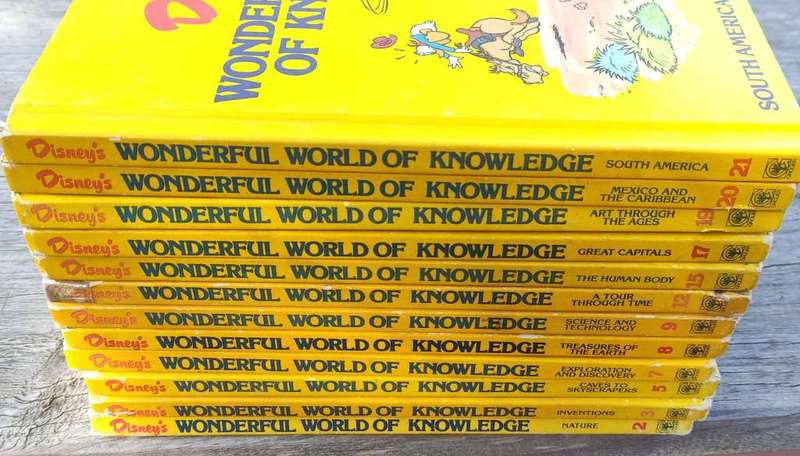 DISNEY`S Wonderful World Of Knowledge 12 BOOK SET
