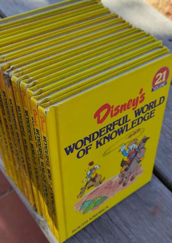 DISNEY`S Wonderful World Of Knowledge 12 BOOK SET
