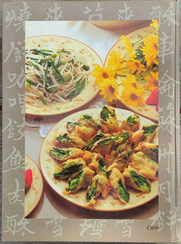 Colour Library of Chinese Cooking Over 250 Authentic Recipes by Nim Chee Lee