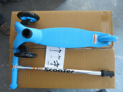 Blue Mini Scoter