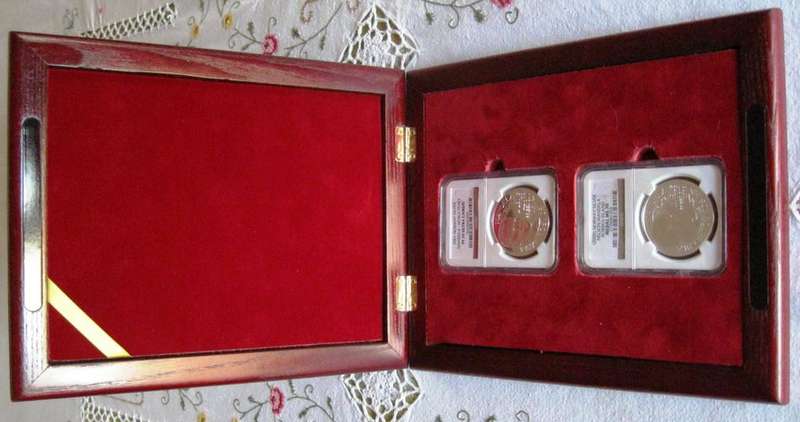 !!!SPECIAL!!! Nelson Mandela Commemorative Set!! 2001 Nobel Peace NGC PF70UC+Robben Island NGC MS70!