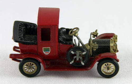 DIE CAST 1912 PACKARD LANDAULET no. 11