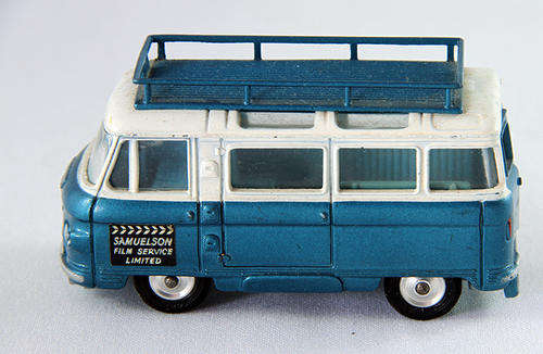 CORGI TOYS DIE CAST COMMER BUS 2500 SERIES