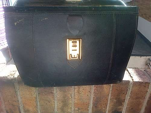 Vintage Doctors case