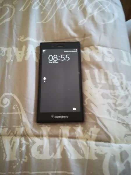 BLACKBERRY Z3 DEMO
