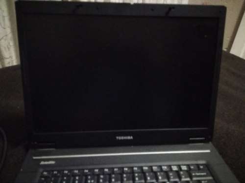 TOSHIBA SATELLITE SERIES L30-10X