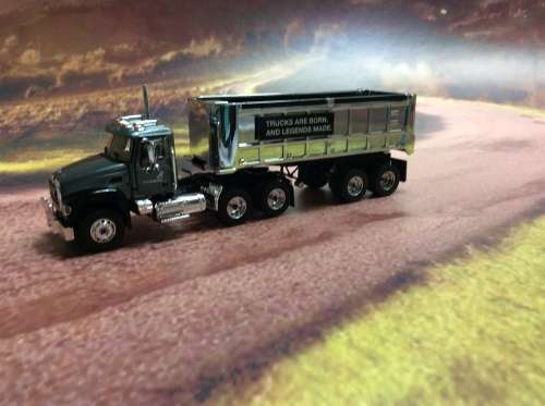 1st Gear Mack trucks x 2 models for the price of one