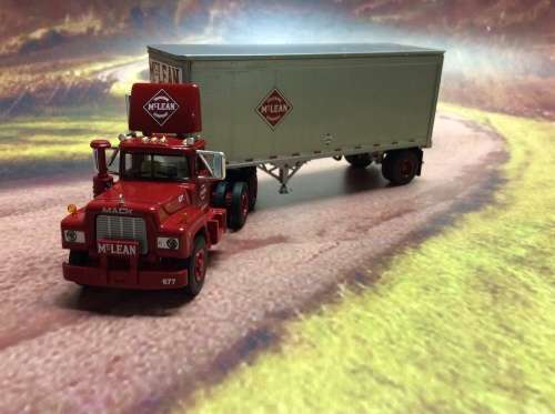 1st Gear Mack trucks x 2 models for the price of one