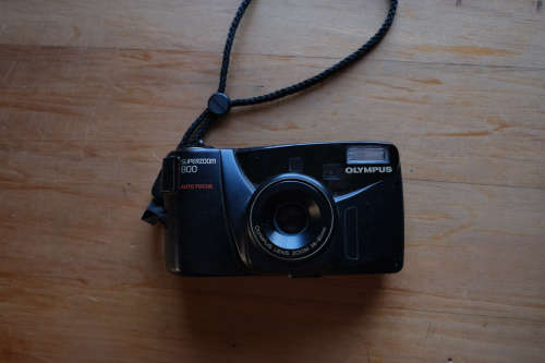 Film Cameras. Cosina 35, Minolta Dynax 300si, Minolta Weathermatic 35DL, Olympus Superzoom 800+Flash