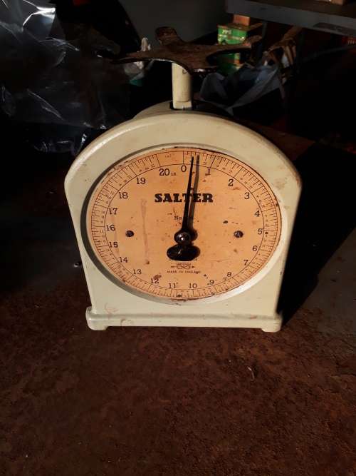 LOVELY OLD SCALE WITH NO DISH
