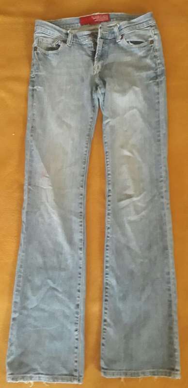 UNISEX JEANS - GUESS JEANS - SIZE 28