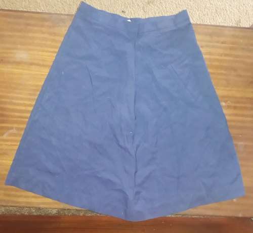 GIRLS  DARK BLUE SKIRT - GEM SCHOOL WEAR - SIZE 14
