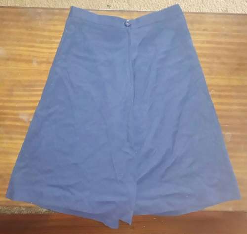 GIRLS  DARK BLUE SKIRT - GEM SCHOOL WEAR - SIZE 14