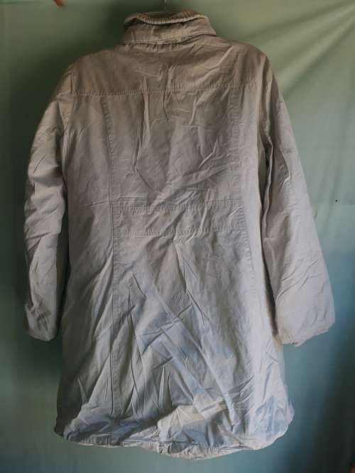 LADIES WHITE JACKET - MONGUUN - SIZE 38 - PRESS STUDS AND ZIP