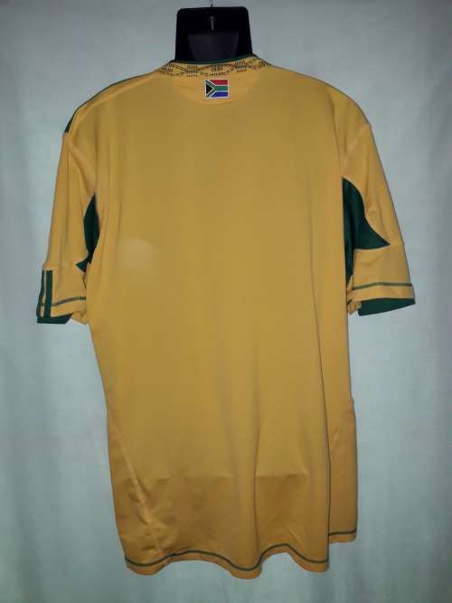 MENS YELLOW SOCCER T-SHIRT - ADIDAS - NO SIZE BUT LOOKS VERY BIG