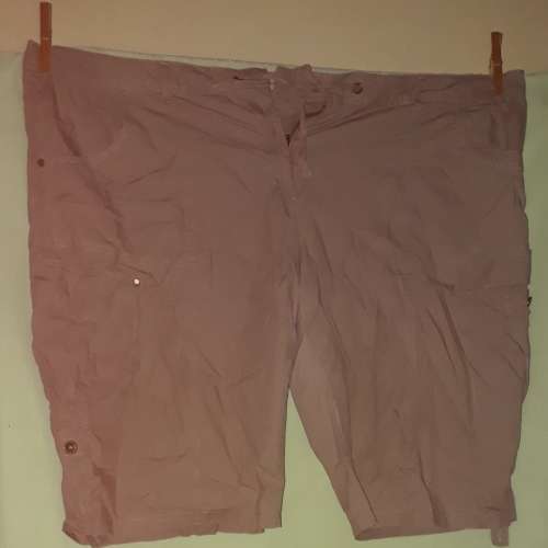 LADIES KHAKI SHORTS - MAKE: PENNY C - SIZE : 24