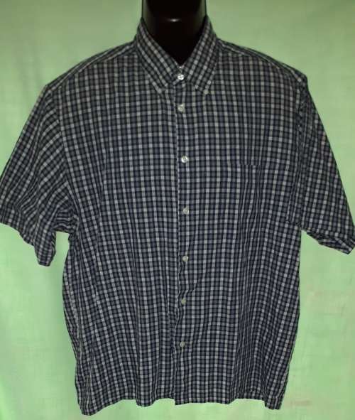 MENS BLUE/WHITE SHIRT - MAKE: WOOLWORTHS - SIZE: L