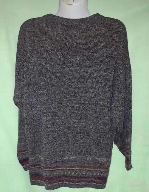 LADIES GREY/MULTI COLORED JERSEY - MAKE: NO MAKE OR SIZE - SIZE: L TO XL