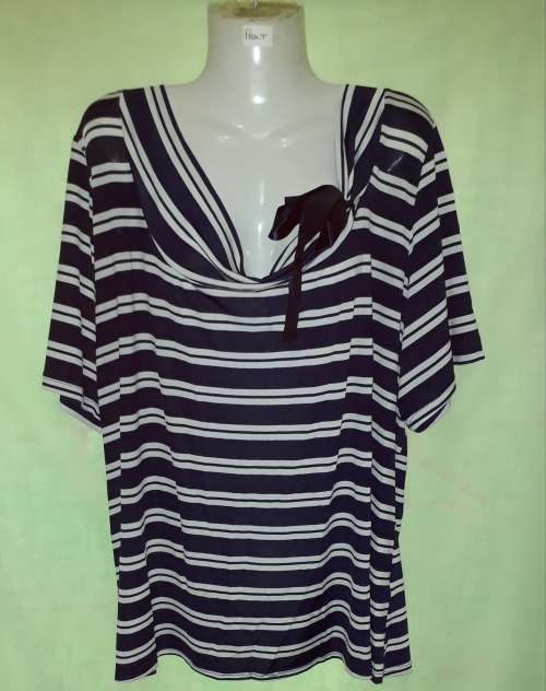 LADIES GREY/WHITE TOP - MAKE: RENE TAYLOR - SIZE: 2XL