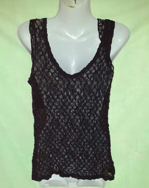 LADIES BLACK TOP - MAKE:NO MAKE  - SIZE: LOOKS S-M